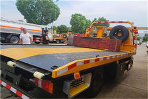 小昆山镇附近拖车电话号码服务