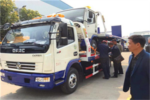 小昆山镇汽车道路救援拖车价格